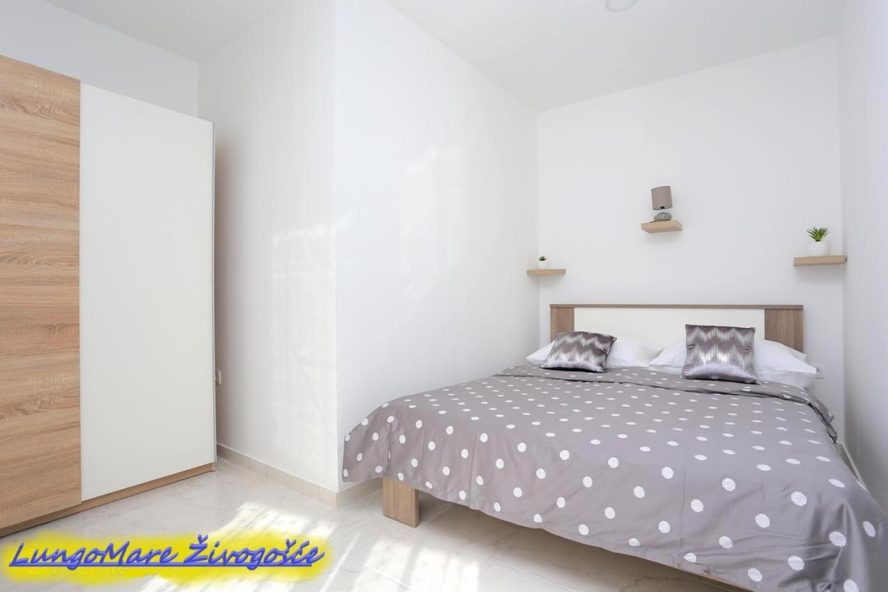 Apartmants Villa Lungo Mare Zivogosce Exterior photo