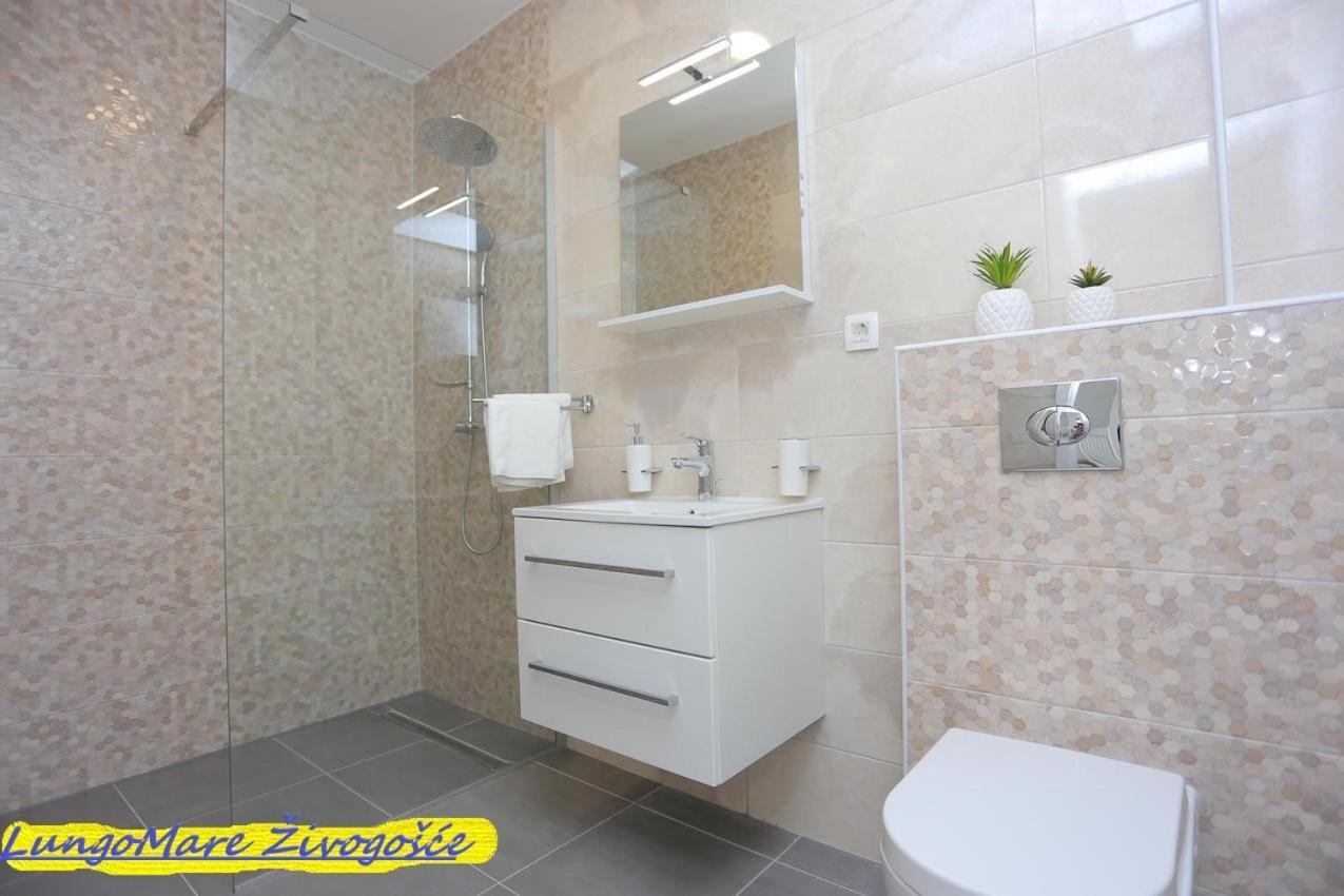 Apartmants Villa Lungo Mare Zivogosce Exterior photo